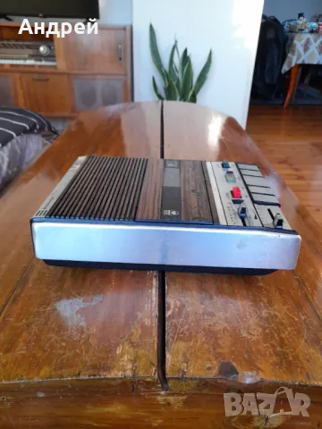 Стар касетофон Grundig C410, снимка 3 - Антикварни и старинни предмети - 48757617