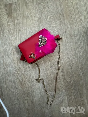 чанта с пера , снимка 2 - Чанти - 47714664