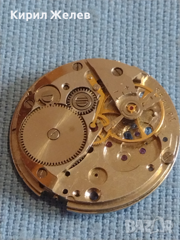 Части за часовници механизми три броя за КОЛЕКЦИЯ ЧАСТИ 43664, снимка 9 - Други - 44873345