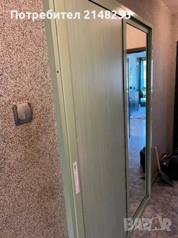 Плъзгаща алуминиева врата