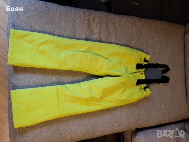 Продавам детски зимни дрехи за момче