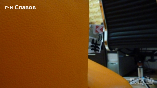 Италианска КОЖЕНА и ДЪРВО Гарнитура за Хол и Всекидневна с Масивен Диван и Два Фотьойла. Като Нова! , снимка 6 - Дивани и мека мебел - 52235421