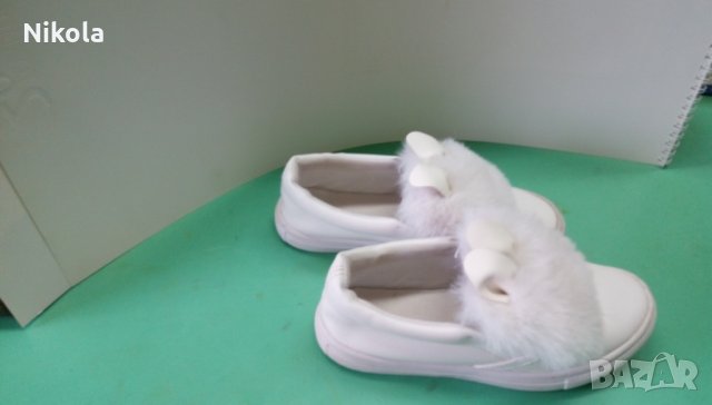 Детски бели спортни обувки Fashion с пухчета и ушички - като зайче, снимка 10 - Детски маратонки - 27332778
