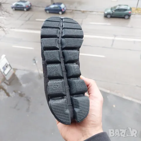On Running Cloud v2 All Black маратонки номер 38 ,5 , снимка 10 - Маратонки - 44590056