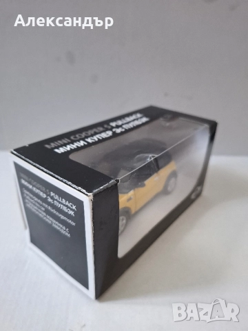 Модел на автомобил Mini Cooper s мащаб 1:36 като нов, снимка 2 - Колекции - 51781909