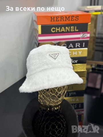 Prada Зимна Пухена Шапка Тип Идиотка Прад - Налични Различни Цветове Код E1147, снимка 4 - Шапки - 52667890