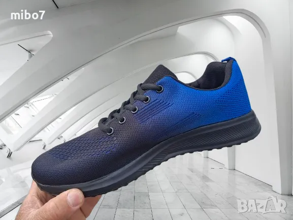 Дишащи олекотени мъжки маратонки в преливащо синьо и черно - S, снимка 3 - Маратонки - 49781631
