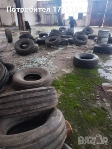 Гуми 12-16  С Леки пукнатини от страни