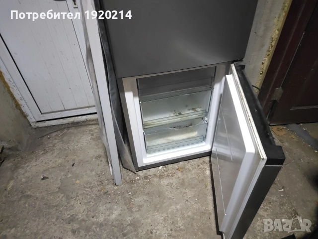 хладилник с фризер Горение