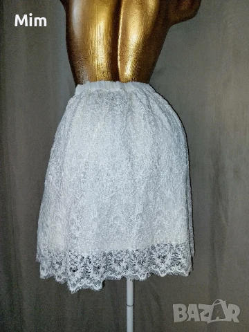 М Бяла блуза с дантела и дантелена пола , снимка 3 - Поли - 50892281