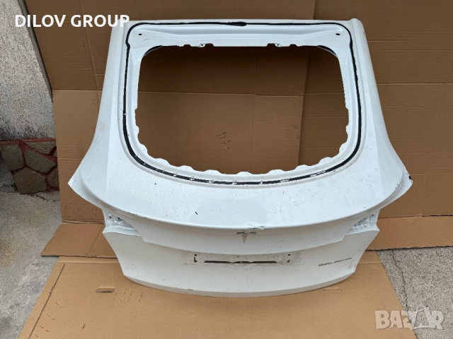 Капак Tesla Model Y | 2022, снимка 2 - Части - 51249070