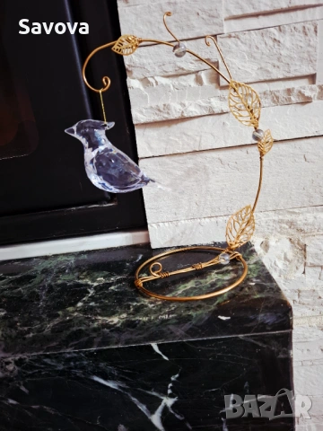 Декорация "Пиленце на стойка"