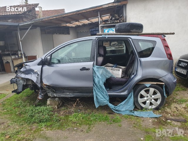 продава се нисан ноте на части, снимка 4 - Автомобили и джипове - 43821530