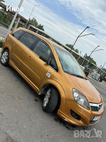 Opel Zafira B бензин/метан + ГАЗ, снимка 4 - Автомобили и джипове - 48492765