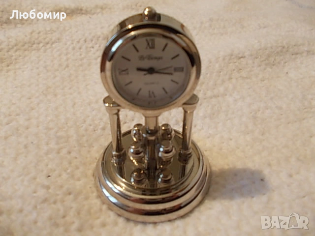 Малък настолен часовник Le Temps