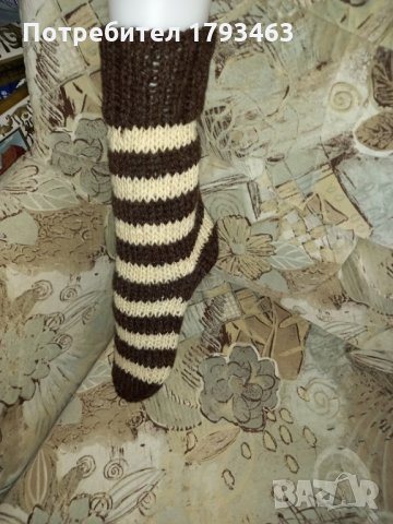 Ръчно плетени чорапи 100% вълна, снимка 2 - Чорапи - 35418026