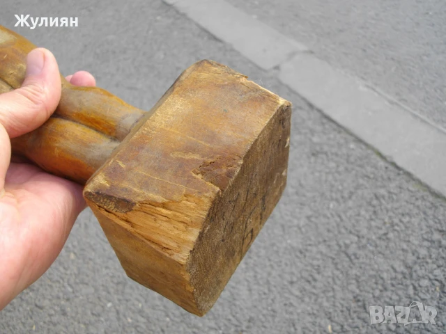 СТАРА БЪЛГАРСКА ДЪРВОРЕЗБА ФИГУРА СТАТУЕТКА НОСИЯ 1972г , снимка 7 - Антикварни и старинни предмети - 50585707
