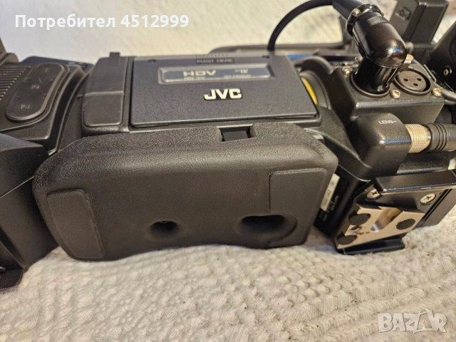 Видеокамера JVC GY-HD200 - HDV 720p MiniDV, снимка 6 - Камери - 52100267