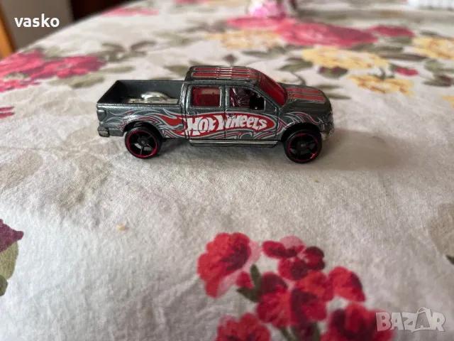 Hot wheels 2009 Ford F 150, снимка 3 - Колекции - 50239111