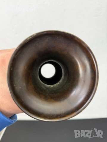 Китайска бронзова ваза с флорални мотиви от 19-ти или 20-ти век. №7790, снимка 8 - Антикварни и старинни предмети - 52927074