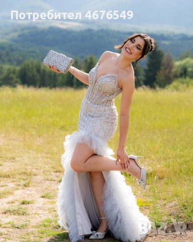 Абитуриентска рокля, официална чантичка и обувки в отлично състояние, снимка 2 - Рокли - 52773042