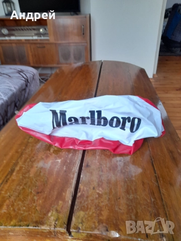 Стара надуваема топка Marlboro