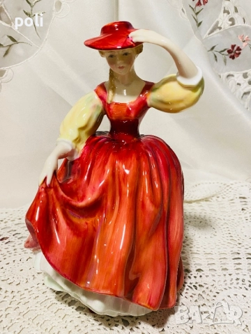 порцеланова статуетка 