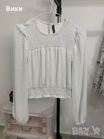 Блуза в размер M-L, снимка 7 - Блузи с дълъг ръкав и пуловери - 44096824