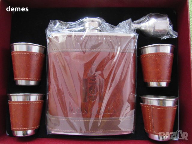 Сет от 4 метални шота и метална фласка от Монголия