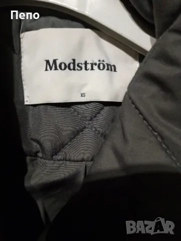 Стилно палто , снимка 2 - Палта, манта - 48561225