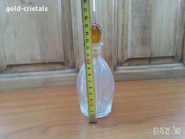 Кристално шишенце, снимка 2 - Антикварни и старинни предмети - 33488911