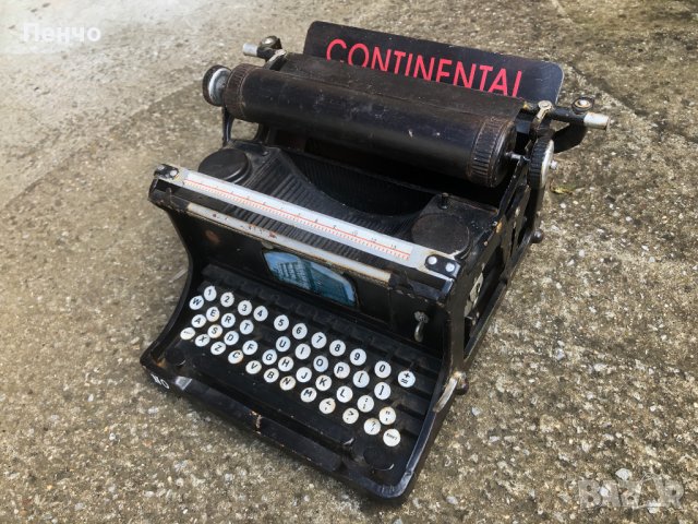 стар ламаринен макет /реклама/ на пишещи машини "CONTINENTAL"