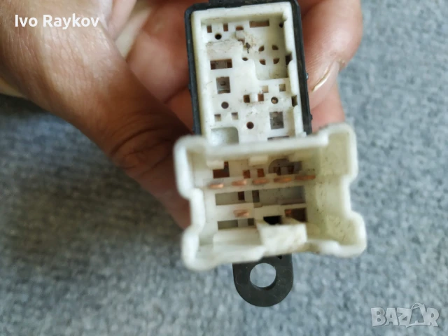 Бутон предно стъкло за NISSAN MICRA III (K12) , снимка 4 - Части - 51142256