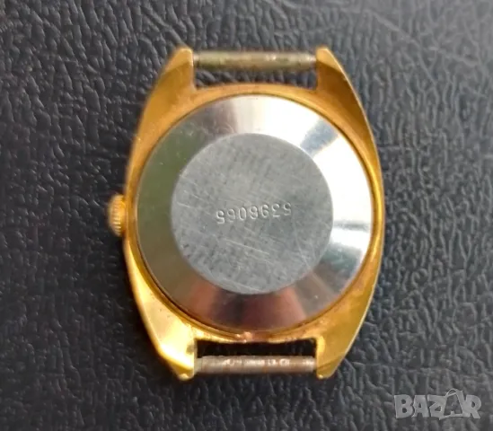 Часовник Zaria СССР, снимка 2 - Антикварни и старинни предмети - 48108307