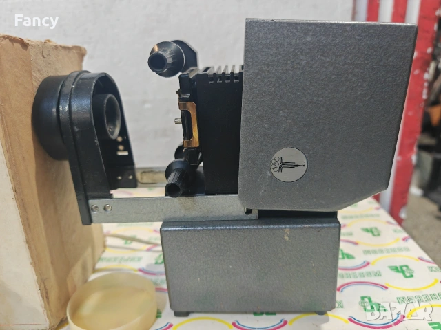 Прожекционен апарат Олимпийски с филмчета, снимка 3 - Антикварни и старинни предмети - 53128303