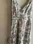 Продавам нова рокля  от памук и еластан на флорални мотиви , снимка 2