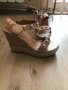 Обувки на платформа, снимка 1 - Дамски обувки на ток - 37583873