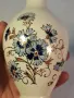 две порцеланови вази унгарски порцелан  с позлата Zsolney  22/2, снимка 4