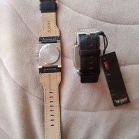 Часовник Levi's нови и дамски часовници , снимка 2 - Други - 43155417
