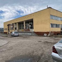 Продава се индустриална сграда, снимка 4 - Производствени сгради - 37732627