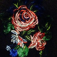 Пуловер с бродирани рози, снимка 4 - Блузи с дълъг ръкав и пуловери - 38856973