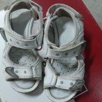 Детски сандали, снимка 1 - Детски сандали и чехли - 33413309