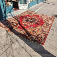 голям килим ,тип персийски , снимка 1 - Килими - 44890867