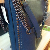 Нова чанта с етикет и актуален дизайн, снимка 1 - Чанти - 33289390
