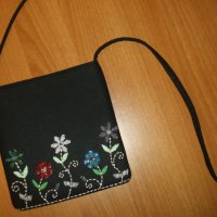 ESPRIT нова малка чантичка, снимка 3 - Чанти - 26500458