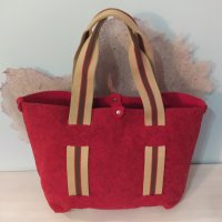 Червена зимна чанта – филц, голяма, снимка 3 - Чанти - 43223113