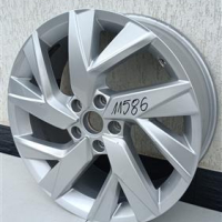 Джанта R18 VW Tiguan 5X112 ET43 код 5NA601025AD , снимка 2 - Аксесоари и консумативи - 44854211