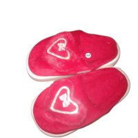 Дамски пухкави пантофи със сърце – различни цветове, снимка 2 - Пантофи - 43730148