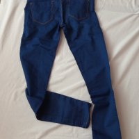 Дамски дънков панталон, 32 размер, снимка 3 - Панталони - 44049706