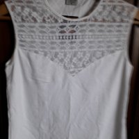 Дамска бяла блуза без ръкав с дантела отпред нова, снимка 1 - Тениски - 28967875